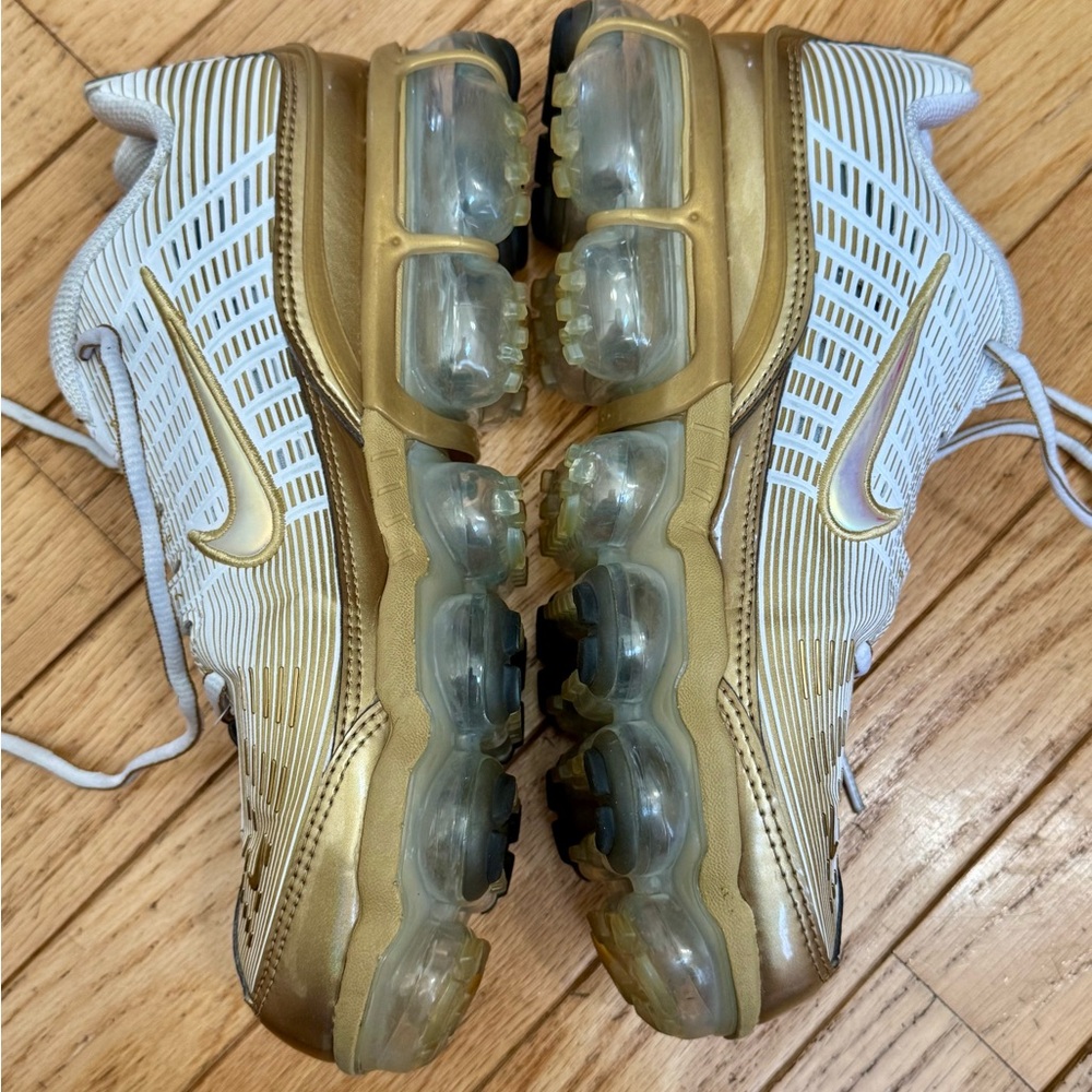 Nike Women’s Air Vapormax 369 Running Shoes Gold/ White Athletic Sneakers